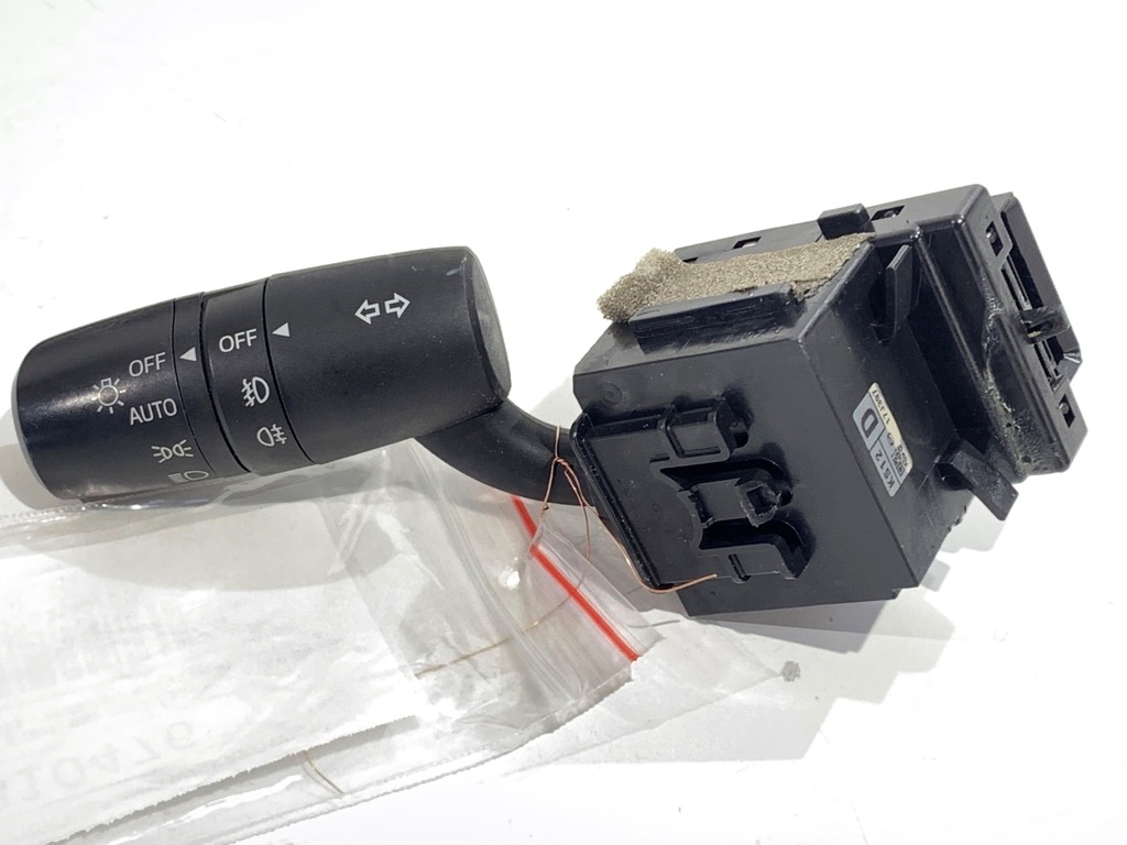 [STARK-810476] Interruptor de intermitencia MAZDA 3 (BM, BN) 2013-2022