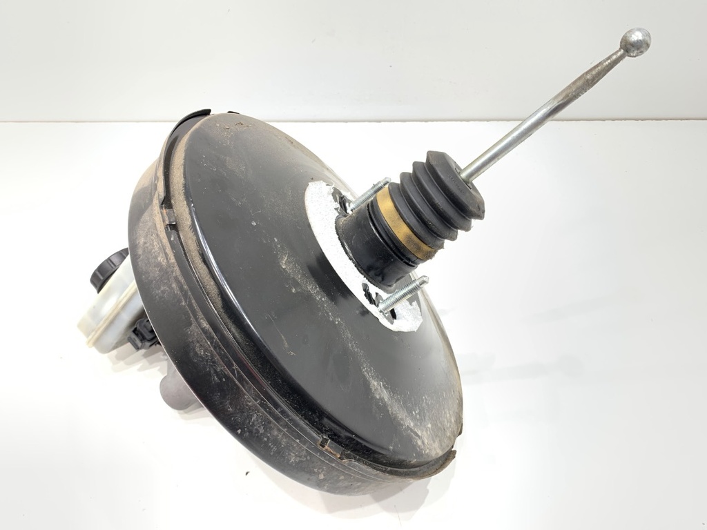 [STARK-886296] Servofreno VW Passat B8 Variant (3G5, CB5) 2.0 TDI 110 kW 2014-2022