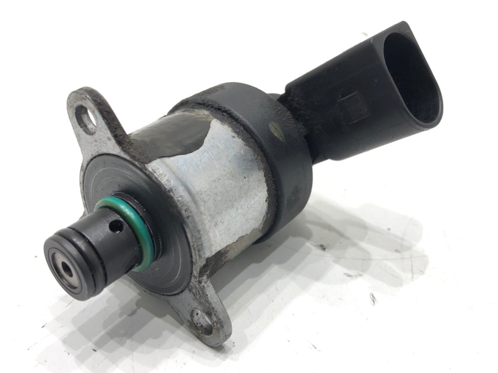 [STARK-637728] Regulador de presión de combustible Audi A6 C6 Avant (4F5) 3.0 TDI quattro 2004-2011
