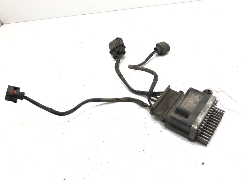 [STARK-646580] Módulo de ventilador Audi A5 (8T3) 2.7 TDI 140 kW 2007-2012