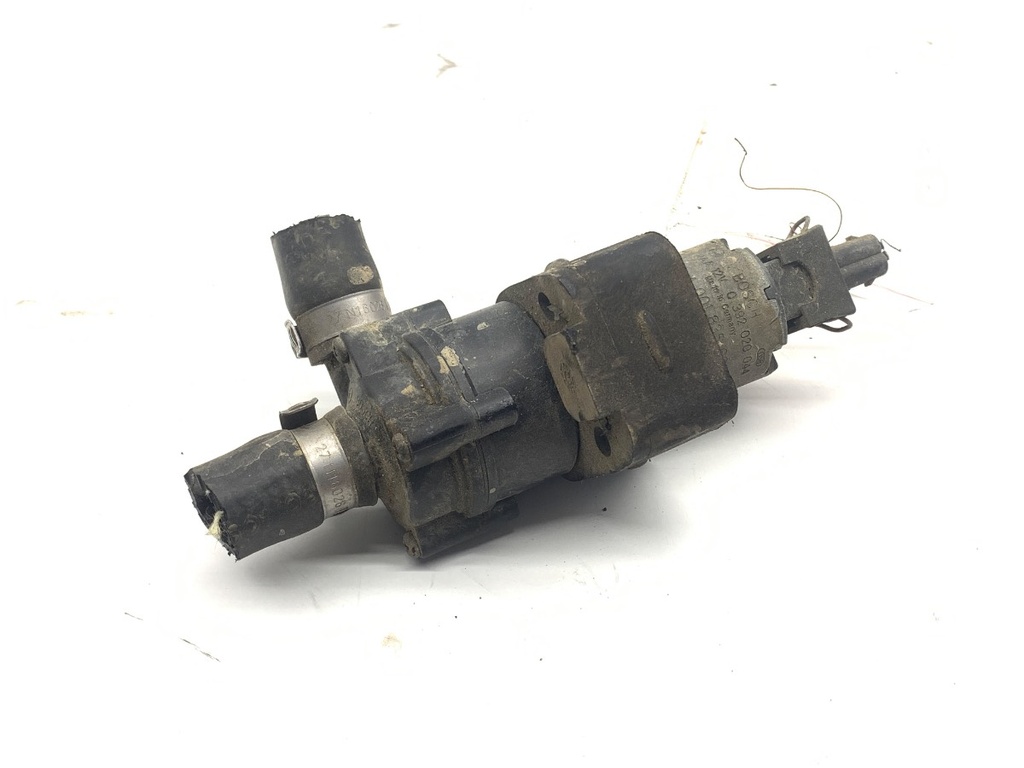 [STARK-735925] Bomba de agua adicional Mercedes-Benz Clase M (W163) 1998-2005