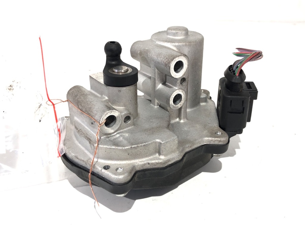 [STARK-738371] Actuador de colector de admisión SEAT EXEO (3R2) 2.0 TDI 105 kW 2008-2013