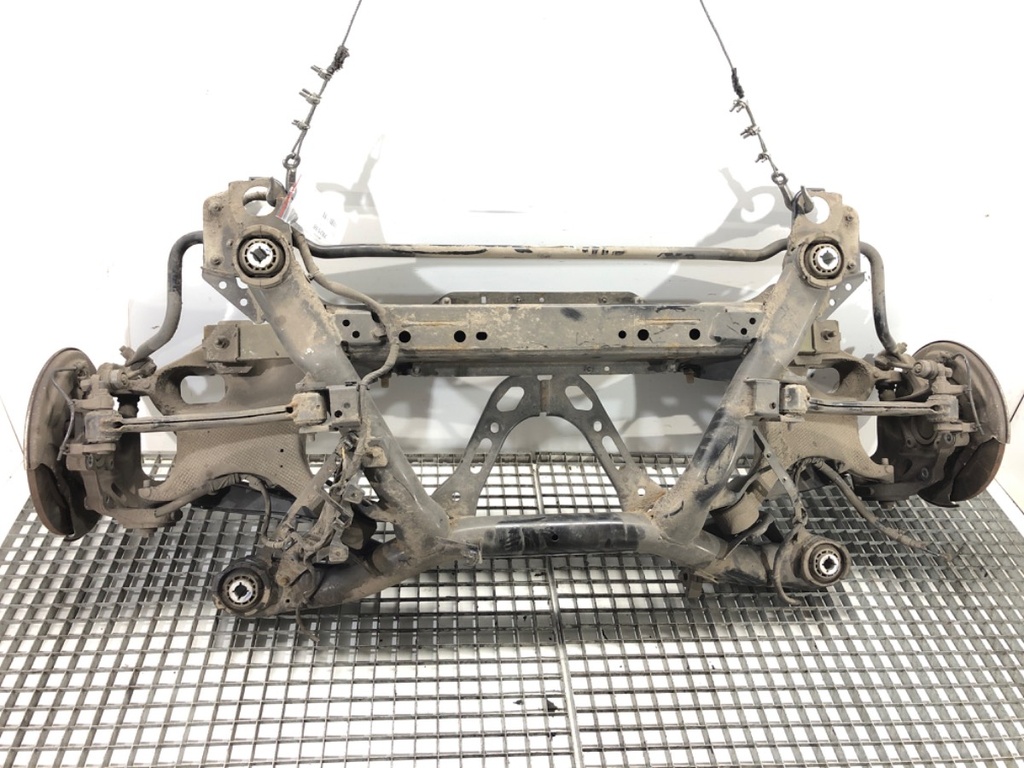 Viga trasera VOLVO V90 II Kombi (235, 236) 2016-2022