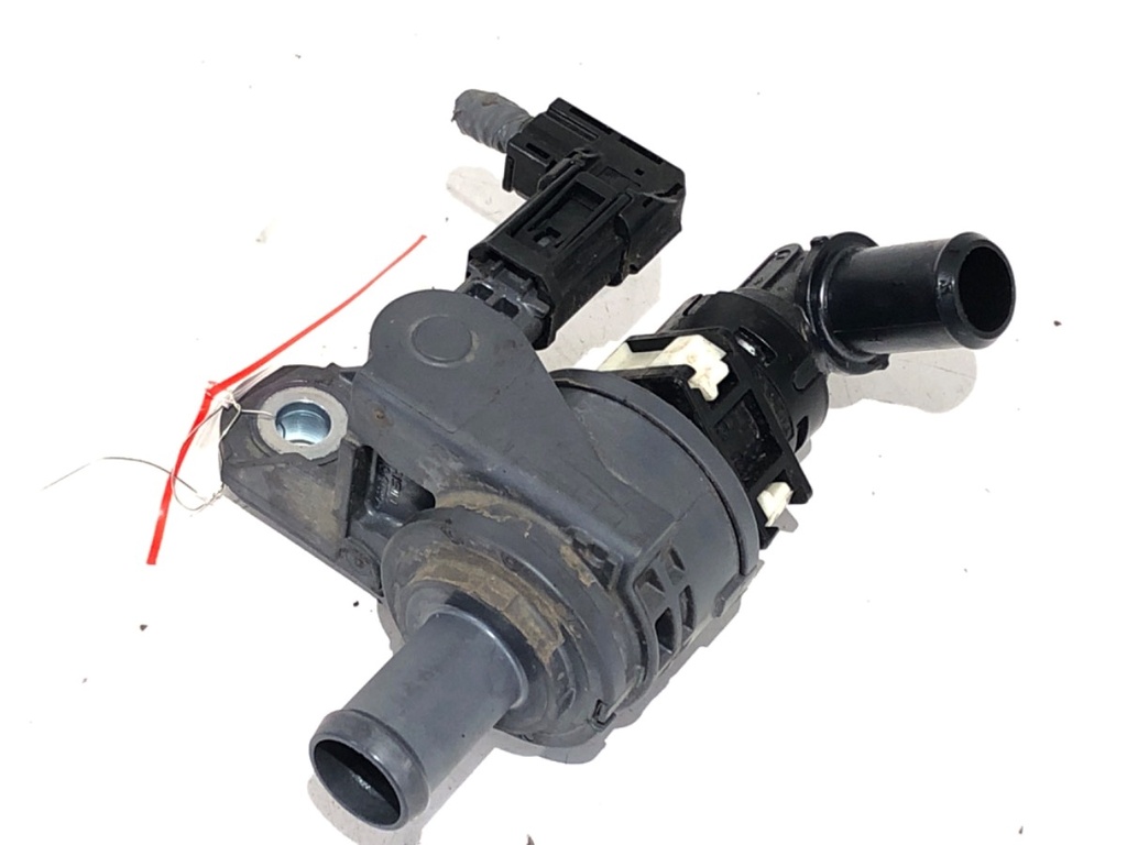 [STARK-743815] Bomba de agua adicional para Toyota Corolla sedán (_E21_) 1.5 VVTi 92kW (125 CV) 2019-2022