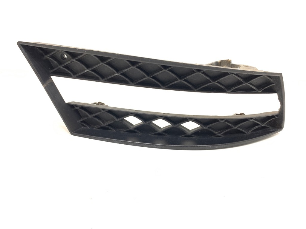 [STARK-748080] Rejilla delantera izquierda del parachoques Mercedes-Benz CLS (C218) 2011-2017