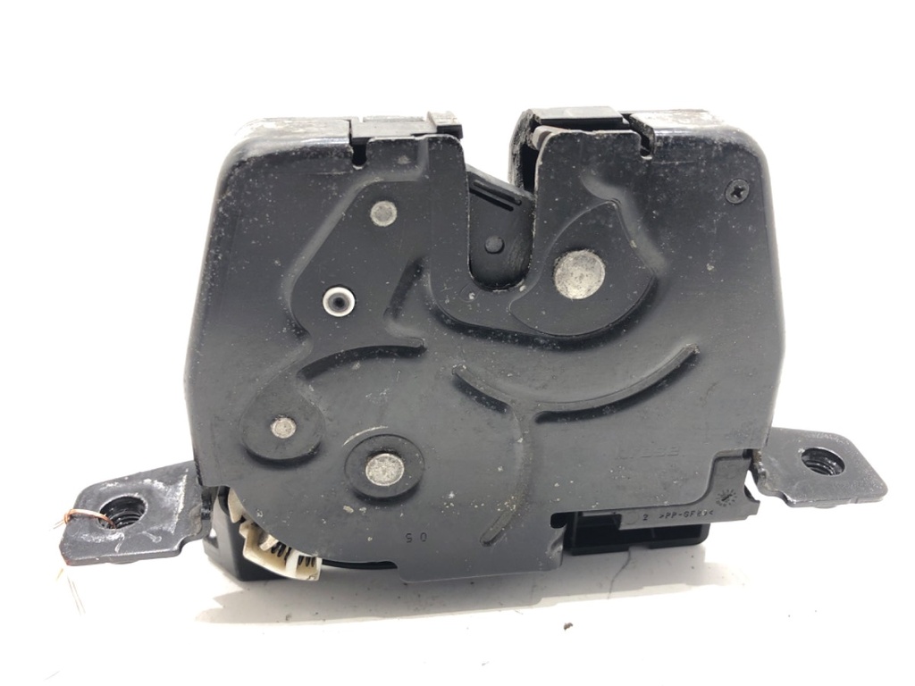 [STARK-751024] Cierre de portón trasero BMW 7 (F01, F02, F03, F04) 2008-2015