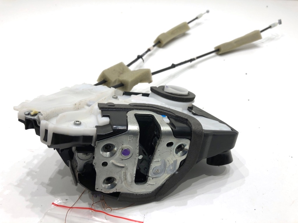 [STARK-776652] Cerradura de puerta delantera derecha Honda CR-V V (RW_, RT_) 2016-2022