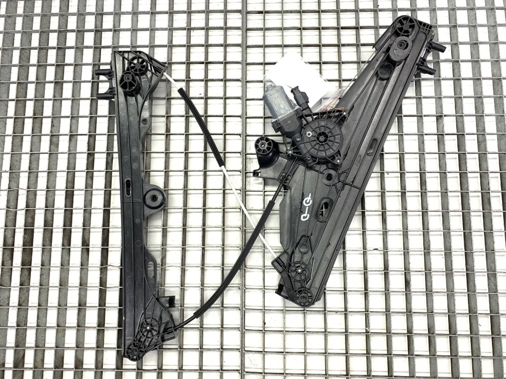 [STARK-794172] Elevalunas delantero derecho PEUGEOT 308 SW III 2021-2022 PureTech 130