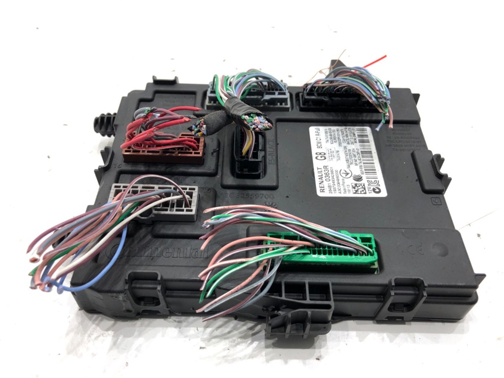 [STARK-808698] Módulo BCM Renault Mégane IV liftback (B9A/M/N_) 2015-2022