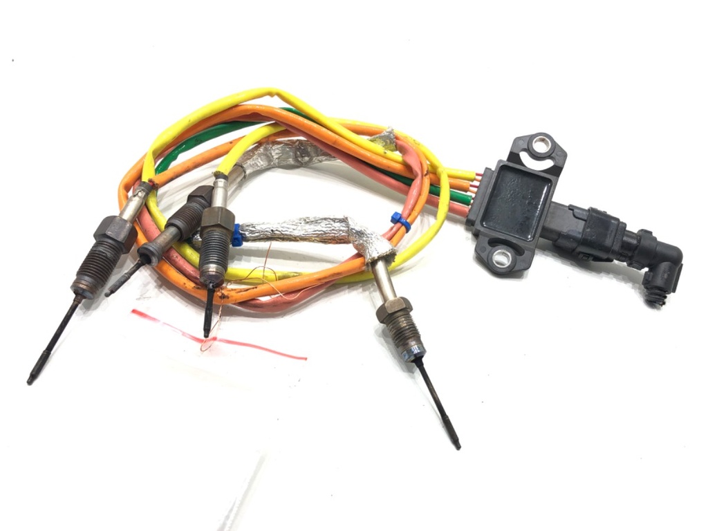 [STARK-827052] Sensor de temperatura de combustible Dacia Duster (HM_) 1.5 dCi 115 85 kW 2017-2022