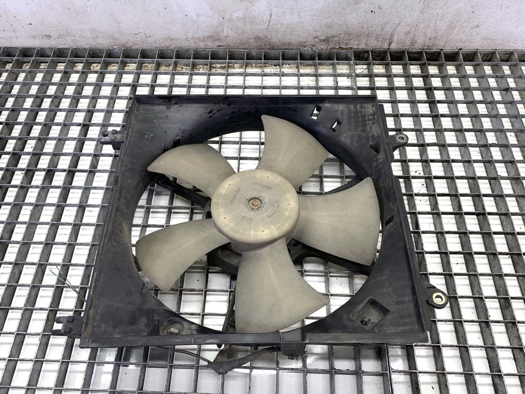 [STARK-830075] Ventilador de radiador de aire acondicionado Toyota RAV4 II (_A2_) 2.0 D 4WD 85 kW 2001-2005