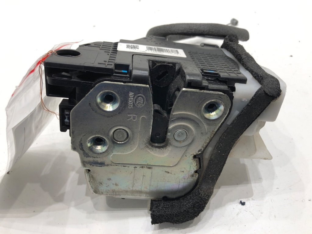 [STARK-832655] Cerradura puerta delantera derecha Hyundai i20 II (GB, IB) 1.4 gasolina 2014-2022