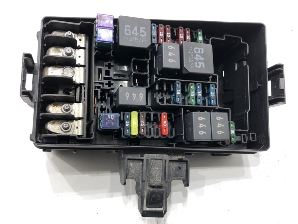 [STARK-836521] Caja de fusibles VW Arteon (3H7, 3H8) 2017-2022