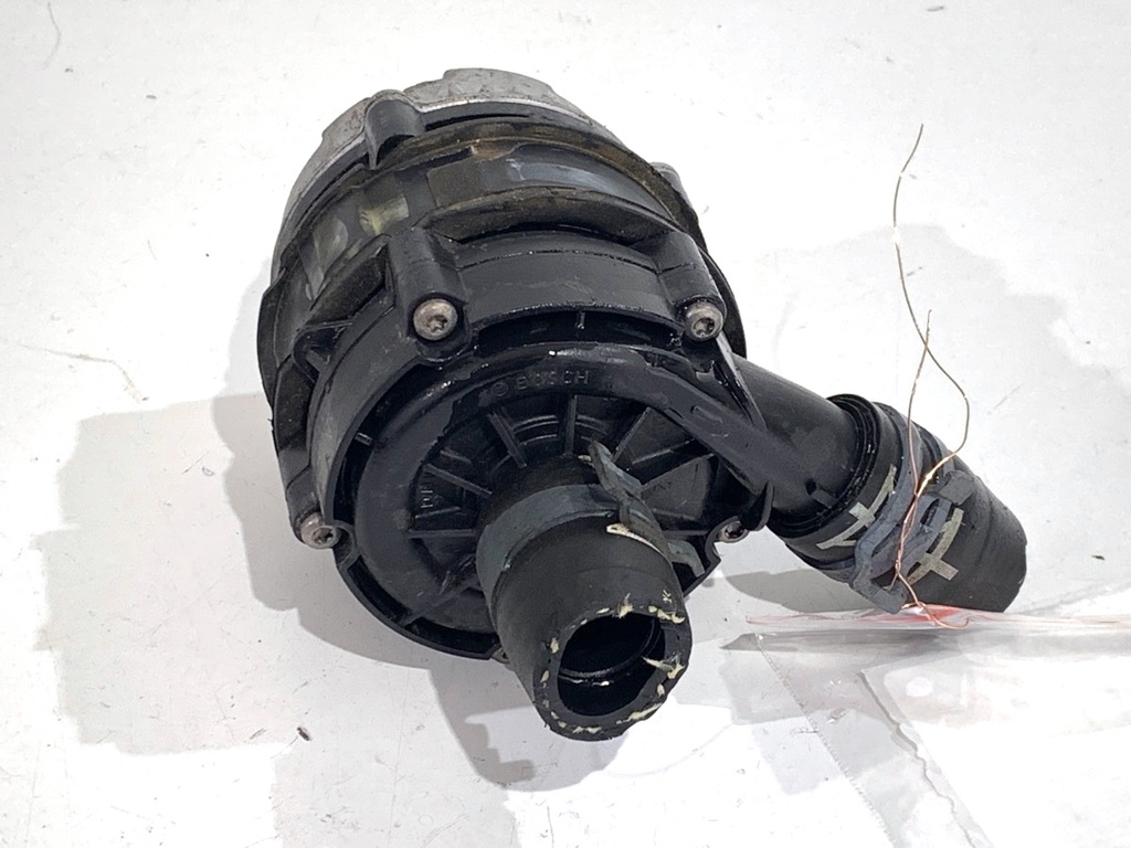 [STARK-837097] Bomba de agua adicional VW Golf VII (5G1, BQ1, BE1, BE2) 2012-2022