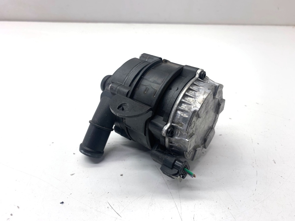 [STARK-840214] Bomba de agua adicional SKODA SUPERB III Kombi (3V5) 1.4 TSI iV 160 kW 2019-2022