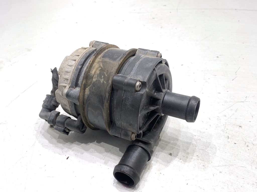 [STARK-841102] Bomba de agua adicional SKODA SUPERB III Kombi (3V5) 1.4 TSI iV 2019-2022