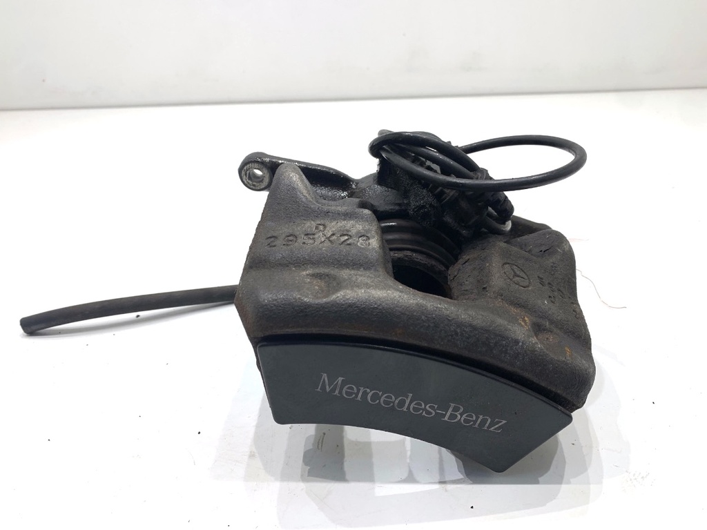 [STARK-841155] Pinza de freno delantera derecha Mercedes-Benz Clase A (W176) 2012-2018
