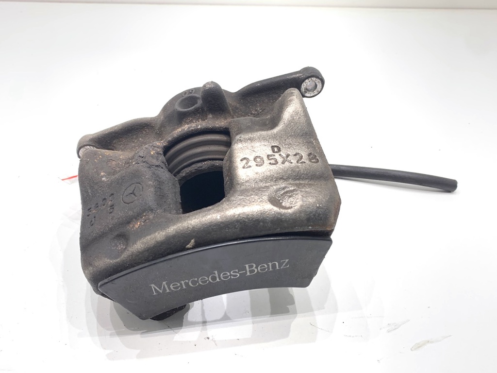 [STARK-841156] Pinza de freno delantera izquierda Mercedes-Benz Clase A (W176) 2012-2018