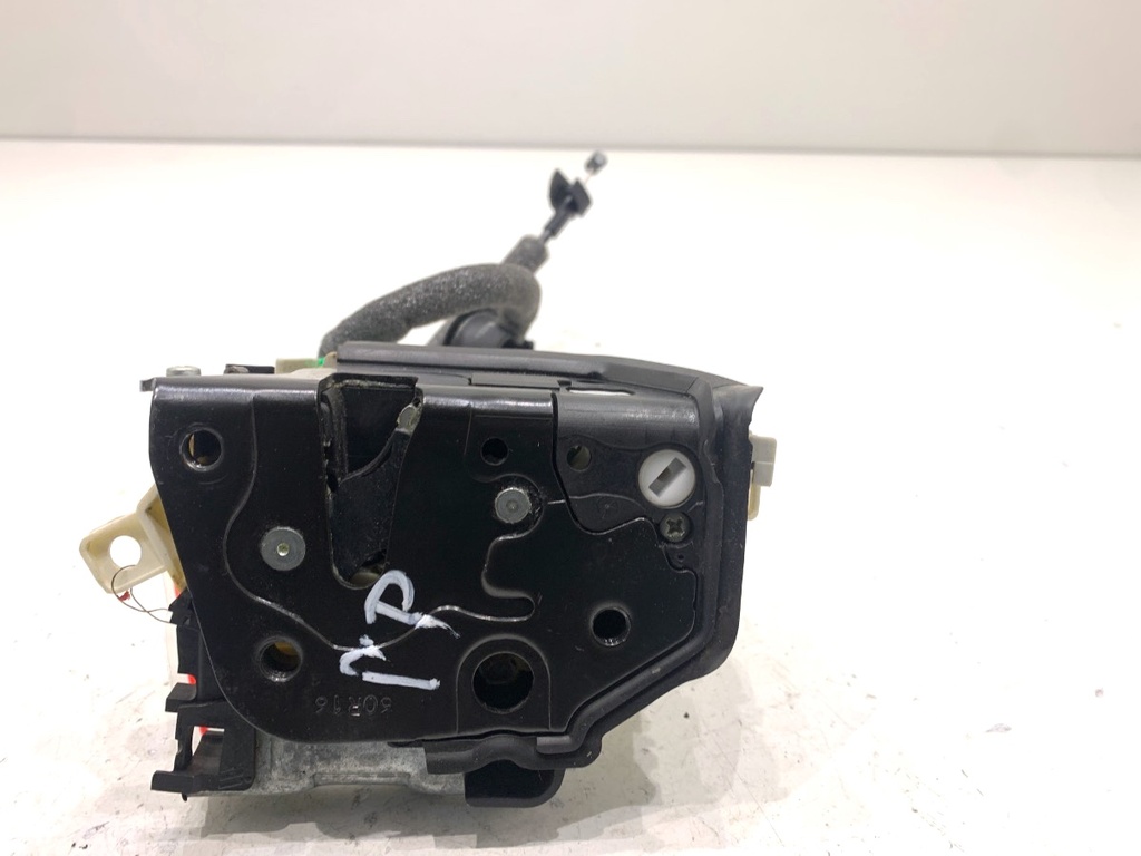 [STARK-850553] Cerradura de puerta delantera derecha Audi A5 (F53, F5P) 2016-2022