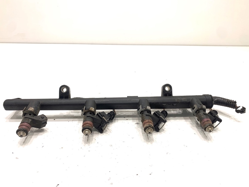 [STARK-857363] Riel de combustible RENAULT MEGANE III liftback (BZ0/1_, B3_) 1.6 16V (BZ0H) 74 kW