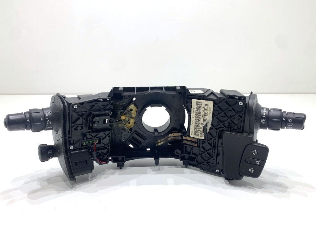 [STARK-868926] Combinado de luces RENAULT SCÉNIC II 2.0 gasolina 2003-2009