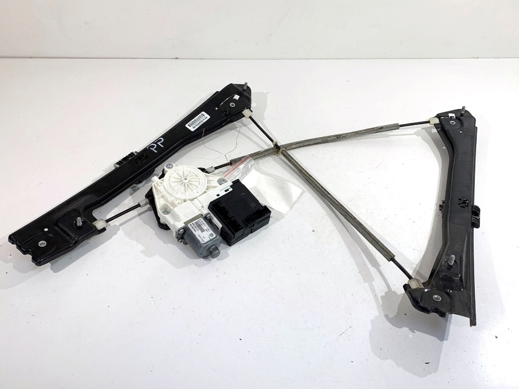[STARK-885085] Elevador de ventana delantero derecho VW Jetta IV (162, 163, AV3, AV2) 2008-2022