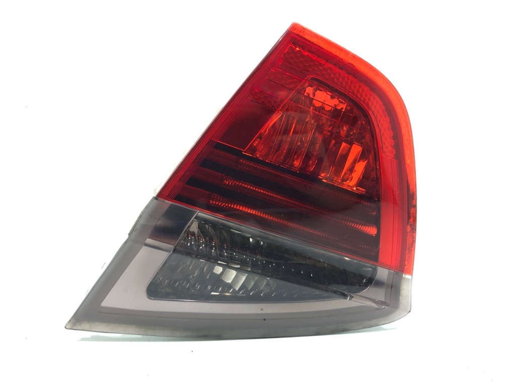 [STARK-902445] Piloto trasero derecho BMW Serie 3 (E90) 2004-2012