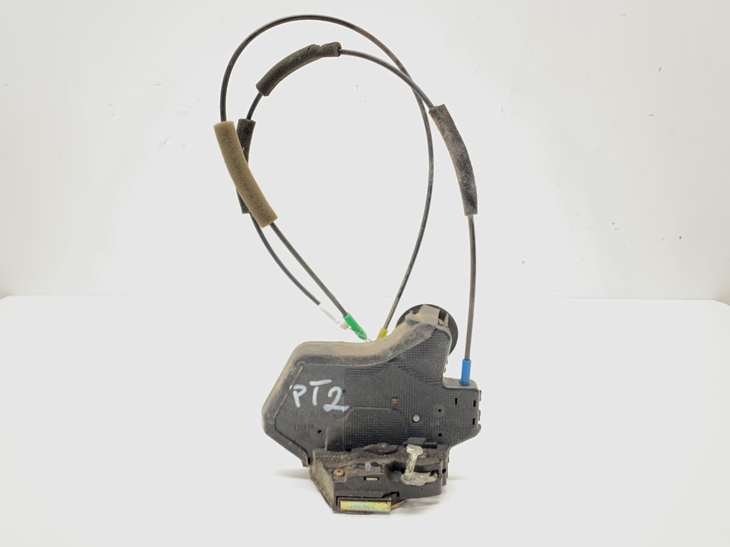 [STARK-904811] Cierre de puerta trasera derecho Toyota Avensis Kombi (_T25_) 2003-2008