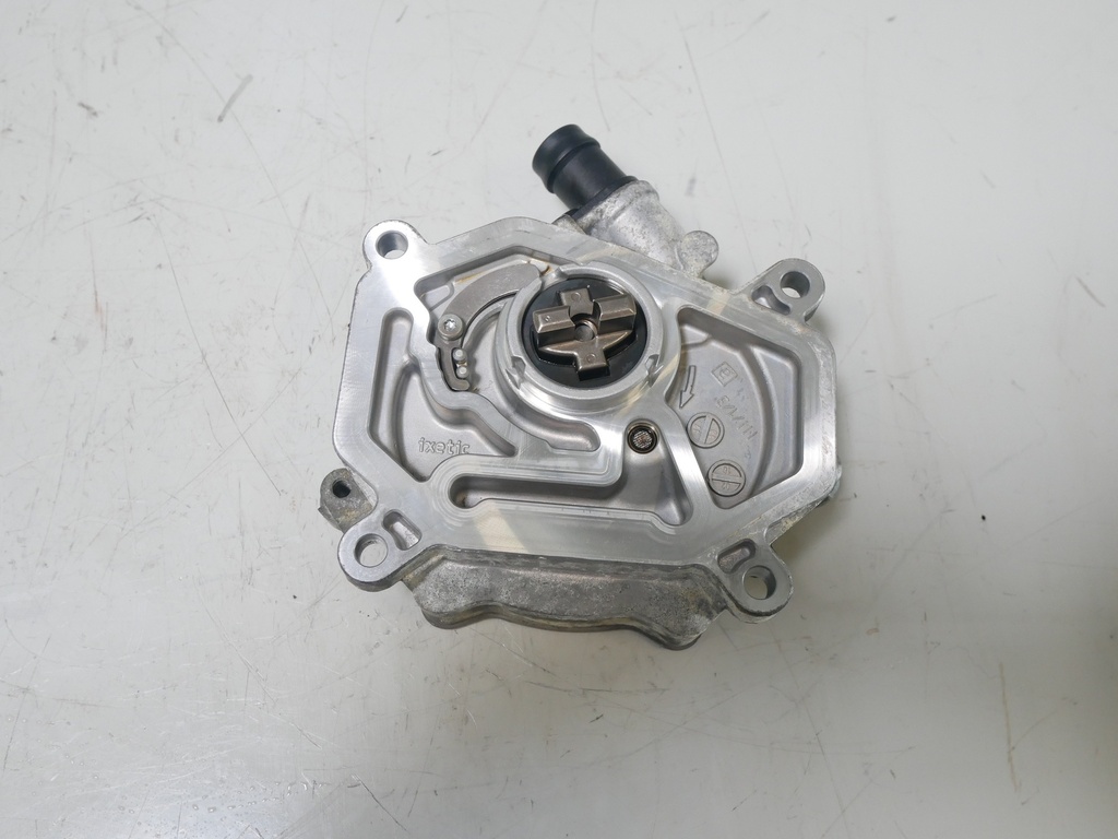 [MTD-426797] Bomba de vacío para Mercedes C300 2.0 W205 M274.920 (A2701800901)