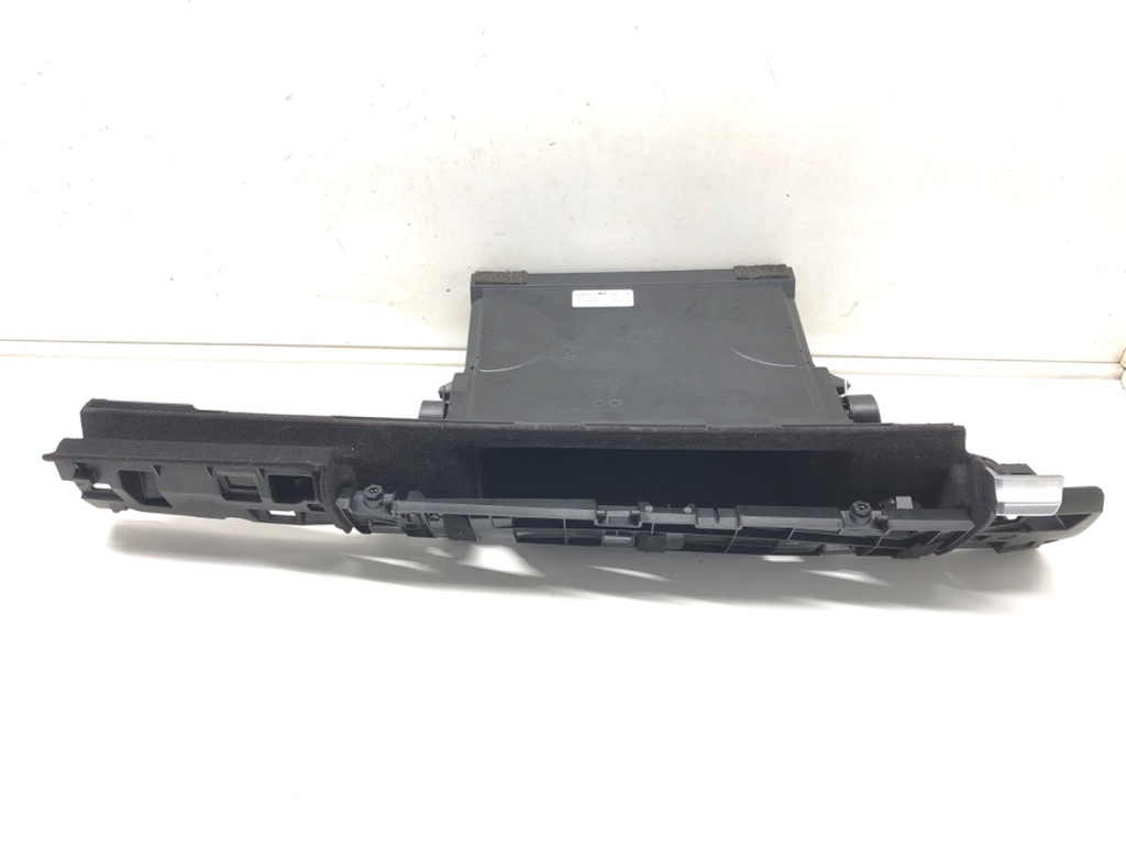 [STARK-524180] Compartimento de almacenamiento BMW Serie 7 (F01, F02, F03, F04) 2008-2015