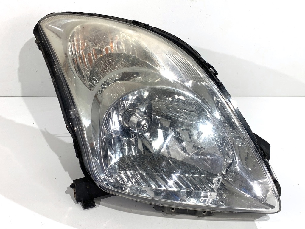 [STARK-802997] Faros delanteros derecho SUZUKI SWIFT III (MZ, EZ) 2005-2022