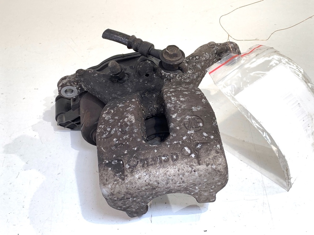 [STARK-890543] Pinza de freno trasera izquierda Nissan Qashqai III (J12) 1.3 DIG-T 116 kW 2021-2022