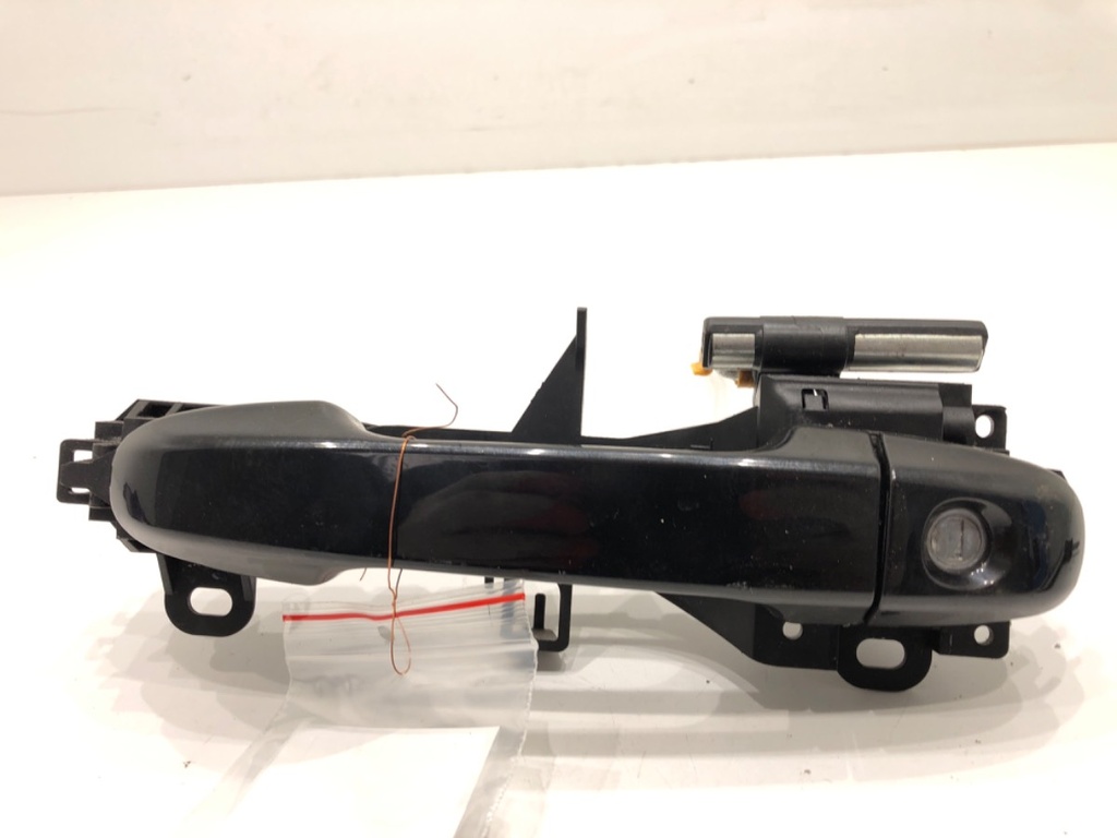 [STARK-585998] Manilla exterior de puerta delantera izquierda Toyota Auris Kombi (_E18_) 2013-2018