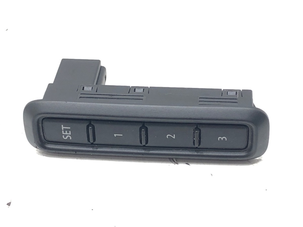 [STARK-660354] Interruptor SKODA SUPERB IV Kombi (NZ5) 2.0 TDI 110 kW 2023-