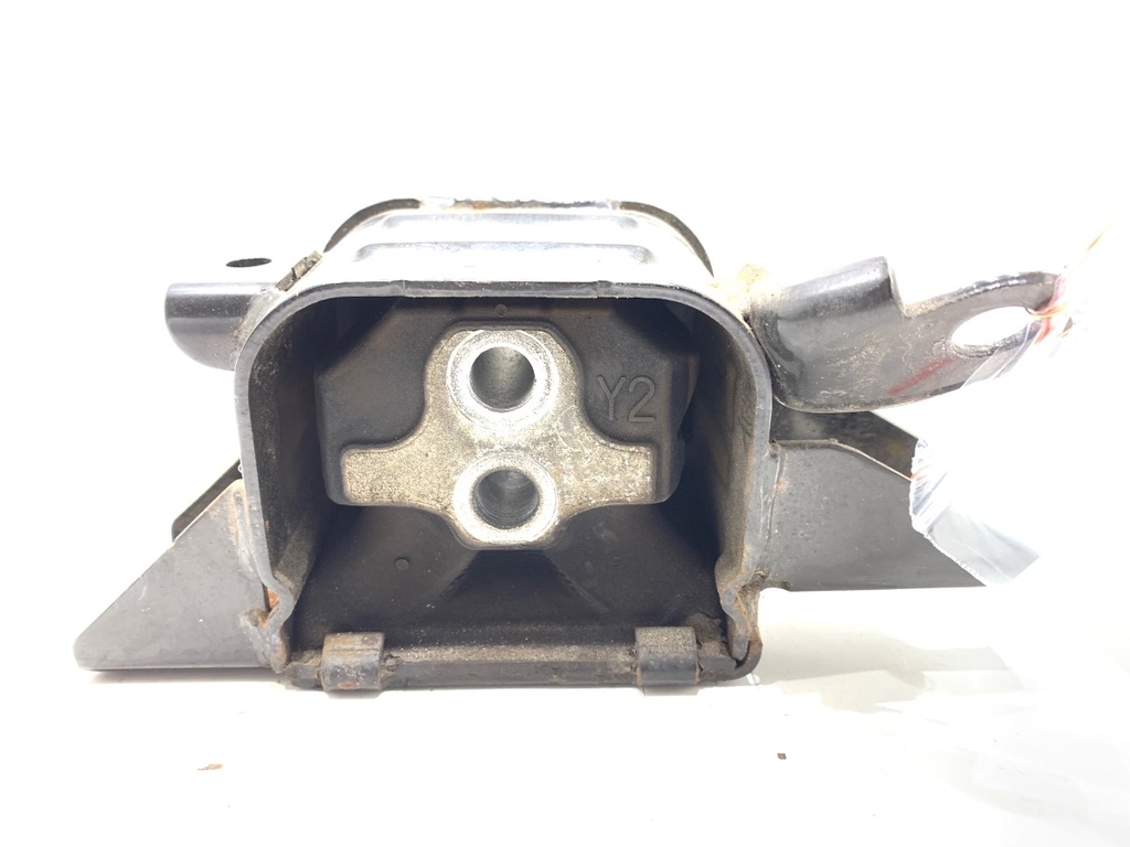 [STARK-715638] Soporte de motor izquierdo KIA RIO IV (YB, SC, FB) 1.4 73 kW 2017-2022