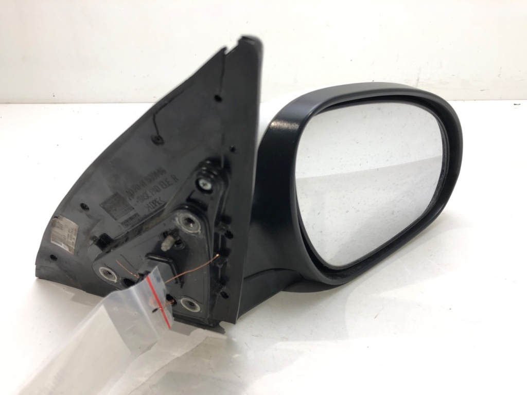 [STARK-444747] Retrovisor derecho HYUNDAI i30 (FD) 2007-2012