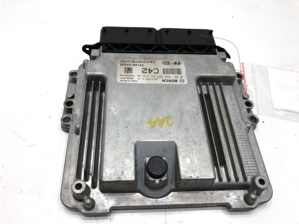 [STARK-719356] Unidad de control del motor HYUNDAI i40 I CW (VF) 1.7 CRDi 104 kW
