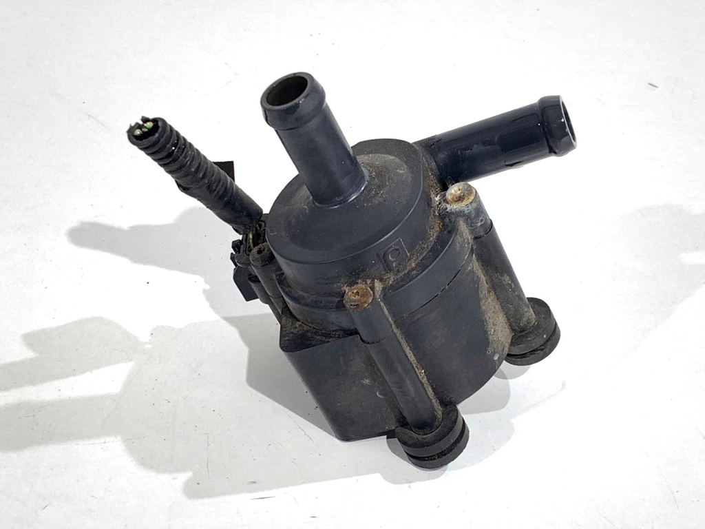[STARK-866270] Bomba de agua adicional Ford Focus III Turnier 1.0 EcoBoost 92 kW 2012-2022