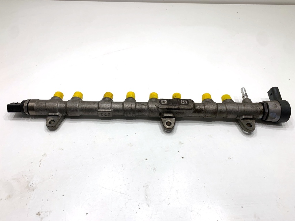[STARK-890518] Riel de combustible BMW X5 (G05, F95) 2018-