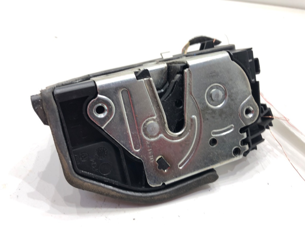 [STARK-704185] Cerradura de puerta delantera izquierda BMW Serie 5 Touring (E61) 2004-2010