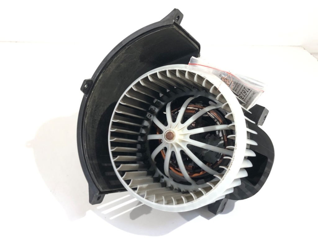 [STARK-716134] Ventilador de admisión AUDI Q7 (4LB) 2006-2016