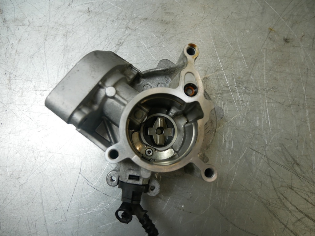 [MTD-425161] Bomba de vacío Audi Q3 2.0 TFSI CULB CUL 06L145100F