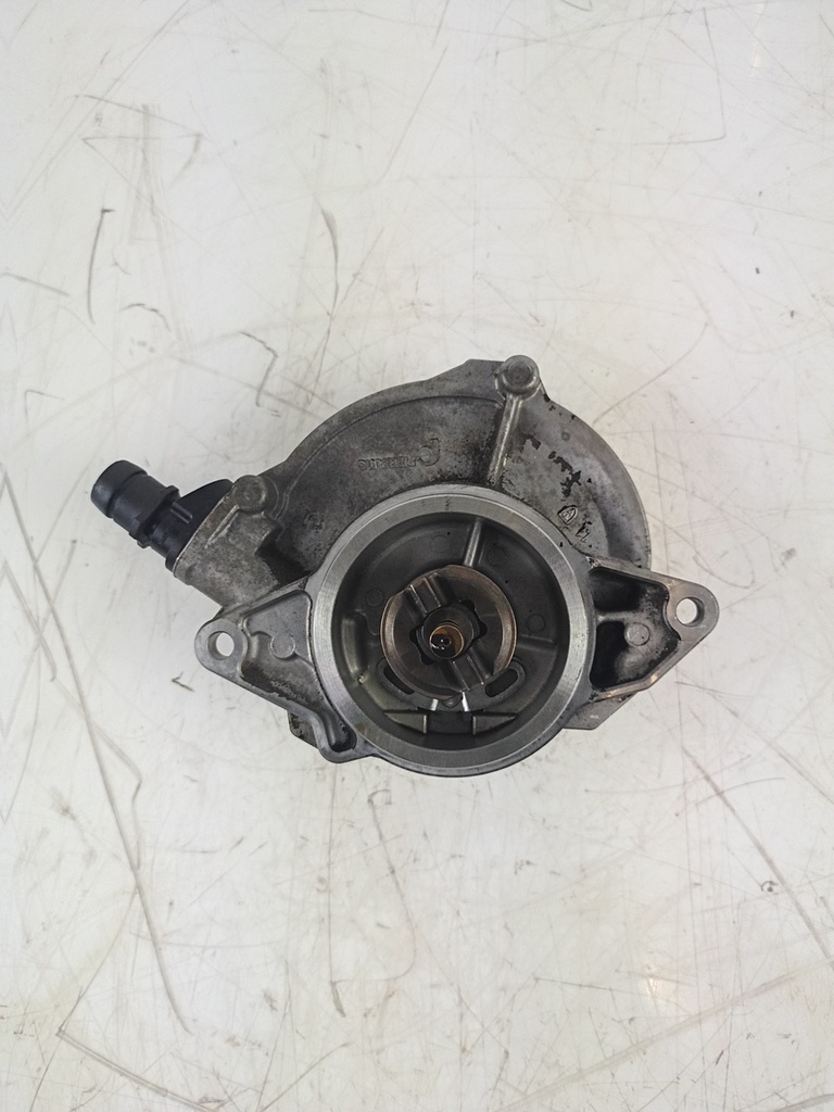 [MTD-432051] Bomba de vacío Audi Q7 3.0 TDI Quattro V6 BUG 057145100AE