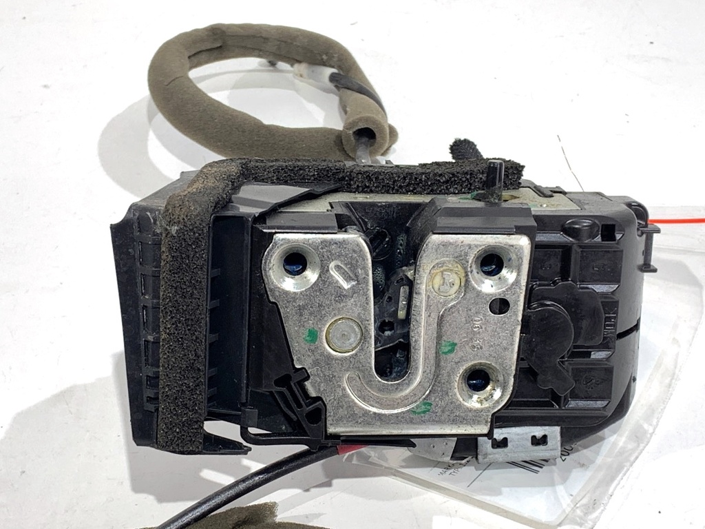 [STARK-813228] Cerradura de puerta trasera izquierda Nissan Qashqai II (J11) 2013-2022