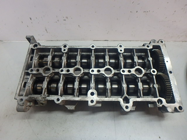 [MTD-264852] Tapa de válvulas con árboles de levas Cadillac Opel Saab 1.9 Z19DTH 55194358