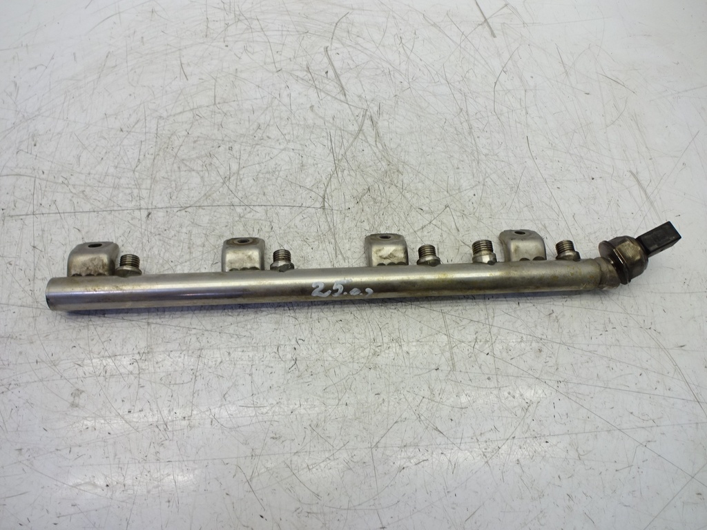 [MTD-341737] Riel de inyectores BMW 5er F07 F10 F11 550i 4.4 N63B44A
