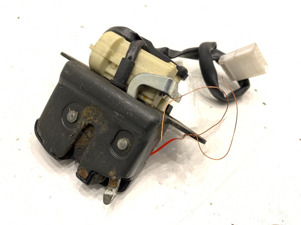 [STARK-748380] Cierre de portón trasero Alfa Romeo 159 (939) 2005-2012