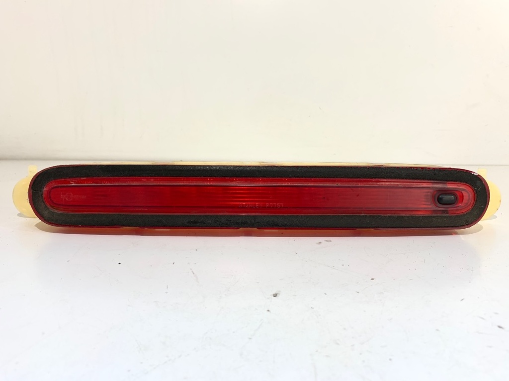 [STARK-765407] Piloto trasero MAZDA 6 Hatchback (GH) 2007-2013 2.0 MZR