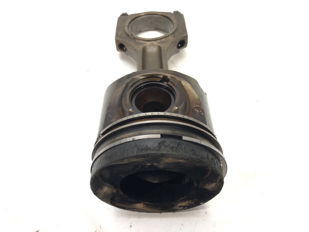 [STARK-496099] Pistón con biela BMW Serie 3 Cabrio (E93) 330d 2007-2013