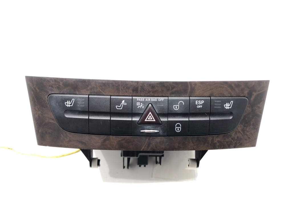 [STARK-574345] Interruptor de luces de emergencia Mercedes-Benz CLS (C219) 2004-2011